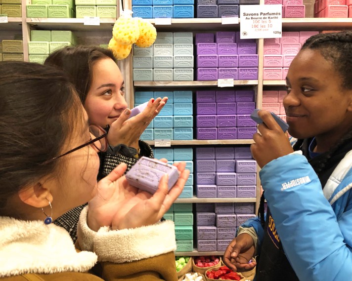 3 - Excursion in Avignon